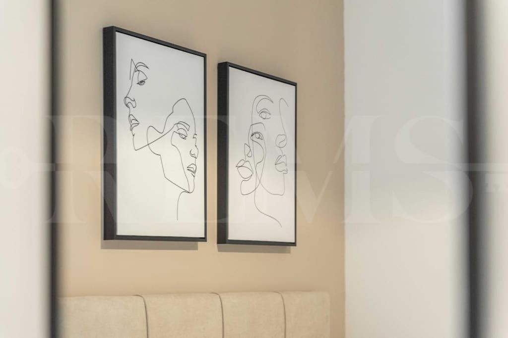 Modern Apartment With Patio & Parking By Rems Malaga Bagian luar foto